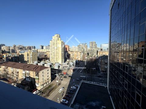 коммерческая по адресу Антоновича ул. (Горького), 172