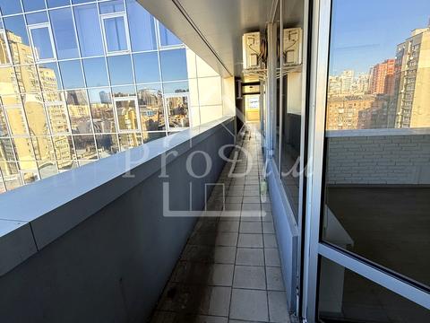 коммерческая по адресу Антоновича ул. (Горького), 172