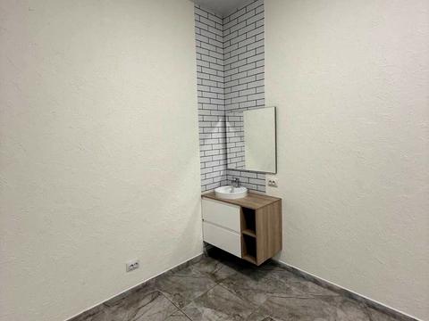 комерційна за адресою Проскурівська вул., 74А