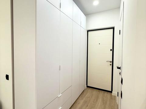 квартира по адресу Строителей ул., 5