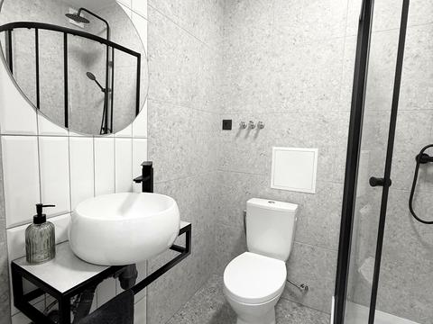 квартира по адресу Строителей ул., 5