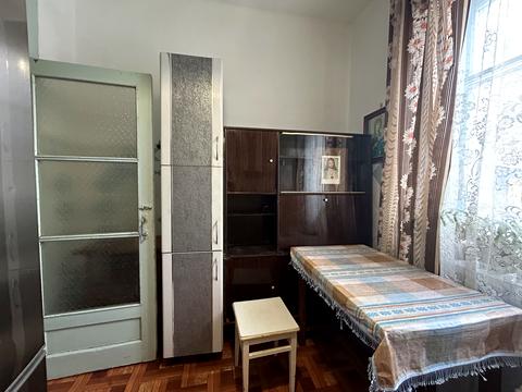 комерційна за адресою Василя Стуса вул., 1