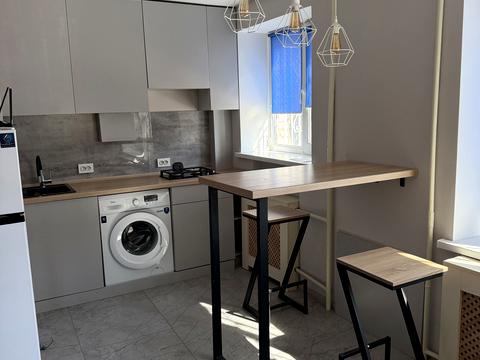 квартира за адресою Миру вул., 6