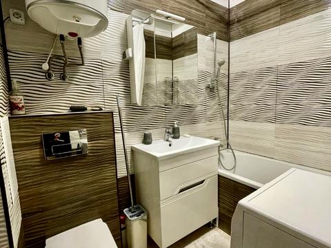 квартира за адресою Євгена Коновальця вул., 7