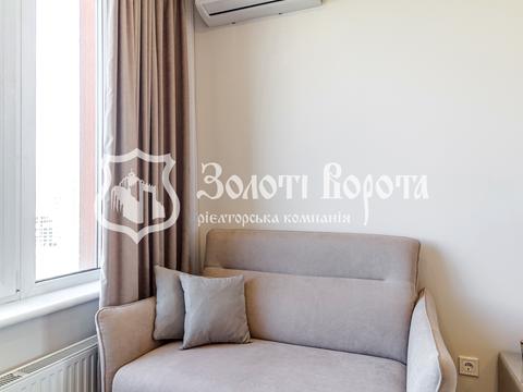 квартира за адресою Дніпровська набережна вул., 20-Б