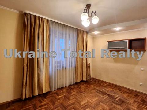 квартира за адресою Київ, Золотоустівська вул., 4