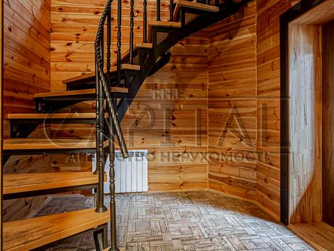 комерційна за адресою Шевченка вул., 8