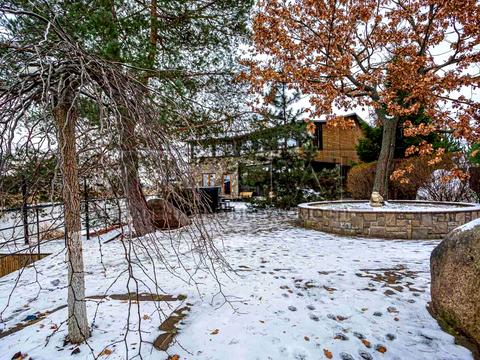 комерційна за адресою Шевченка вул., 8