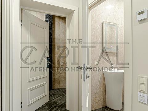 комерційна за адресою Шевченка вул., 8