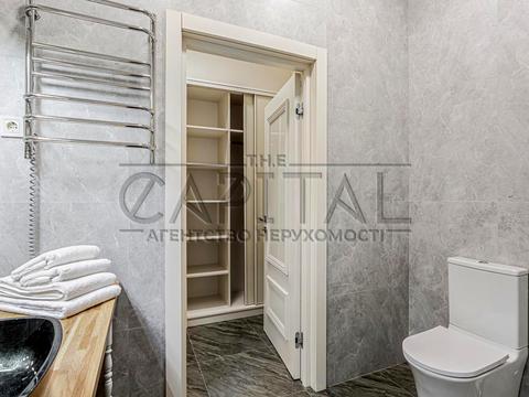 комерційна за адресою Шевченка вул., 8