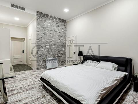 комерційна за адресою Шевченка вул., 8