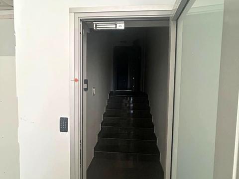 комерційна за адресою Ходосівська вул. (Плещеєва), 10