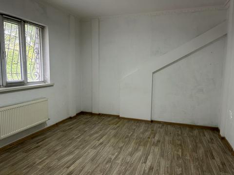 коммерческая по адресу Театральная ул., 6