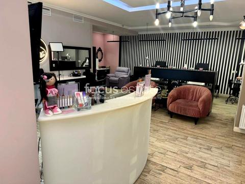 комерційна за адресою Київ, Євгена Коновальця вул. (Щорса), 36-В