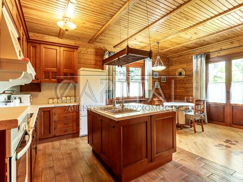 будинок за адресою с. Романків, Центральна вул.