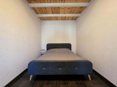 квартира за адресою Сирецько-Садова вул., 35