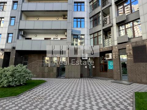 комерційна за адресою Андрія Верхогляда вул. (Михайла Драгомирова), 16