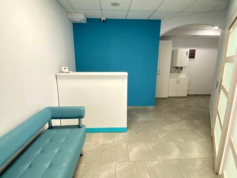 комерційна за адресою Вадима Жукова вул. (Бєляєва), 8-А