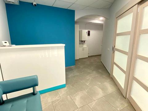 комерційна за адресою Вадима Жукова вул. (Бєляєва), 8-А