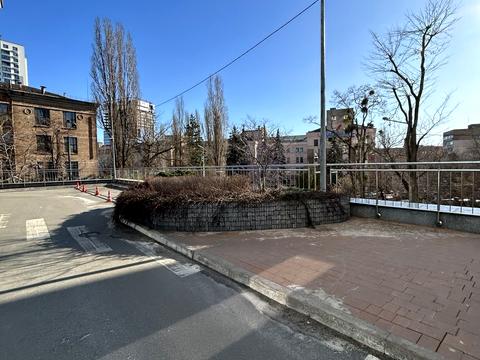 квартира за адресою Кирило-Мефодіївська вул., 2