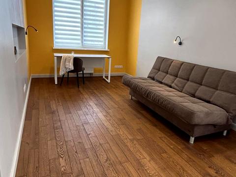 квартира за адресою Кирило-Мефодіївська вул., 2