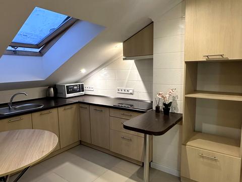 квартира за адресою Успішна вул., 28