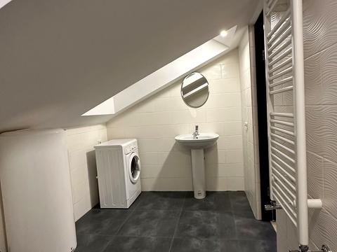 квартира за адресою Успішна вул., 28