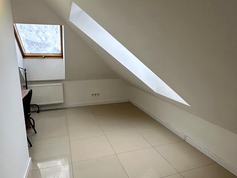 квартира за адресою Успішна вул., 28