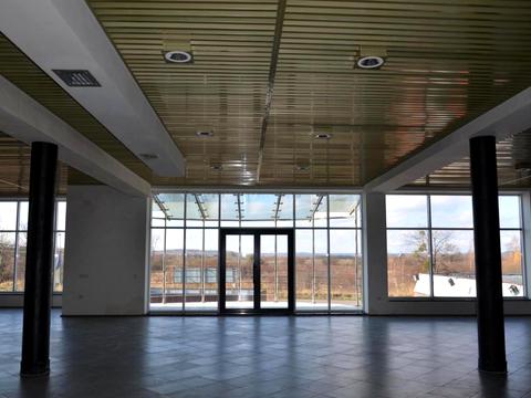 коммерческая по адресу Лугова, 1