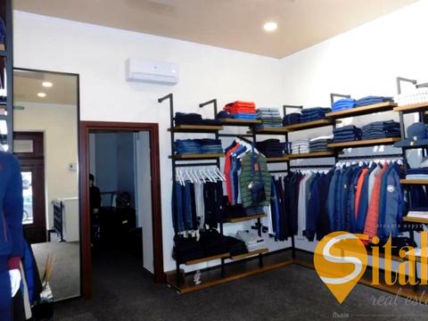 комерційна за адресою Михайла Грушевського вул., 8