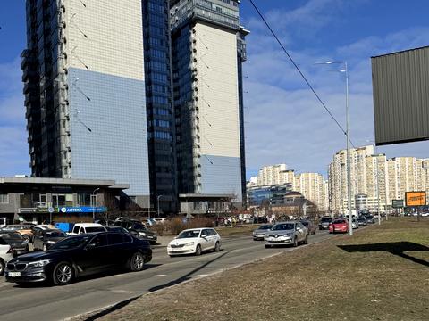 коммерческая по адресу Днепровская набережная ул., 14-г