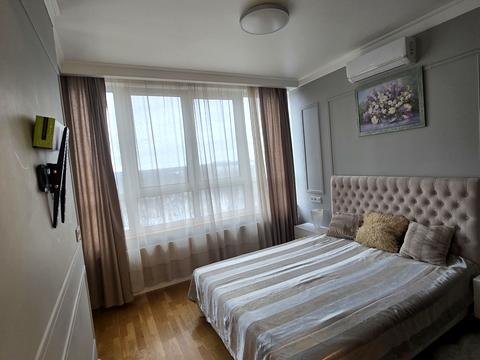 квартира за адресою Рея Бредбері вул., 2