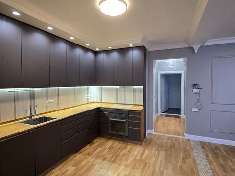 квартира за адресою Рея Бредбері вул., 2