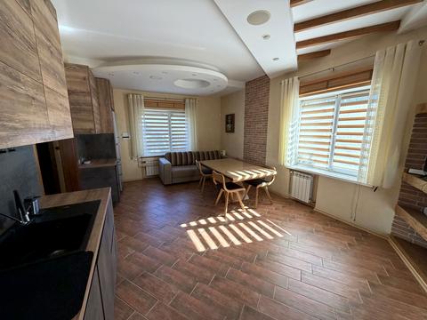 дом по адресу Василя Стуса ул. (Пушкинская)