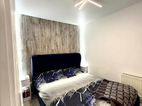 квартира за адресою Андрія Малишка вул. (Льва Толстого), 84