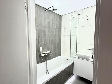 квартира за адресою Андрія Малишка вул. (Льва Толстого), 84