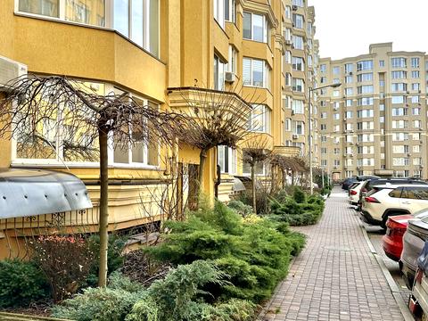 квартира за адресою Андрія Малишка вул. (Льва Толстого), 84