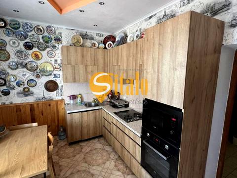 дом по адресу Строителей ул.