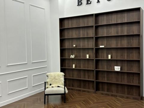 комерційна за адресою Степана Бандери вул., (Будинок 1)