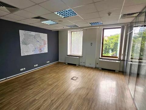 комерційна за адресою Київ, Богдана Хмельницького вул., 19-21