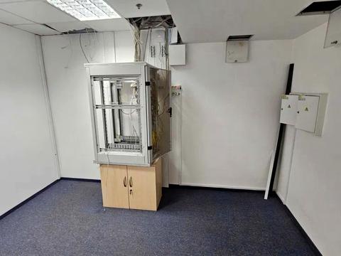 комерційна за адресою Київ, Богдана Хмельницького вул., 19-21