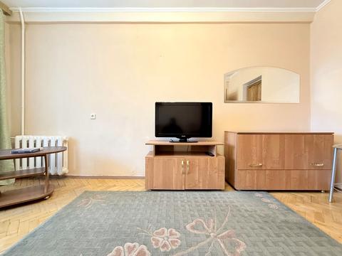 квартира за адресою Академіка Богомольця вул., 8-А