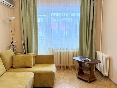 квартира за адресою Академіка Богомольця вул., 8-А