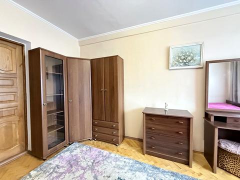 квартира за адресою Академіка Богомольця вул., 8-А