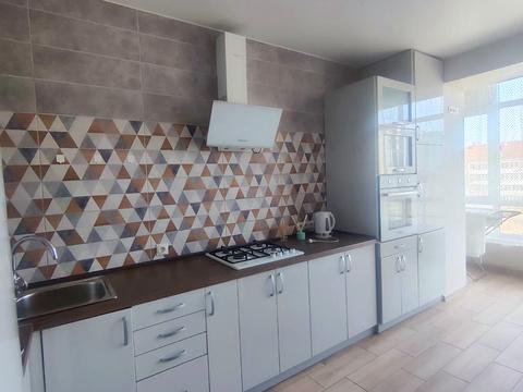 квартира за адресою Андрія Мельника вул., (Будинок 1)