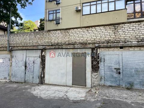 паркоместо по адресу Александра Конисского ул., 16