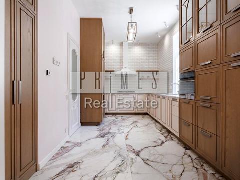 будинок за адресою Павла Загребельного вул. (Миколи Раєвського)