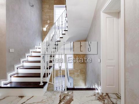 будинок за адресою Павла Загребельного вул. (Миколи Раєвського)