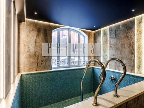 будинок за адресою Павла Загребельного вул. (Миколи Раєвського)