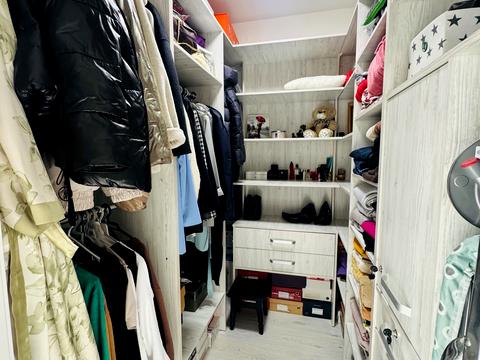 квартира за адресою Рівне, Андрія Мельника вул., 30